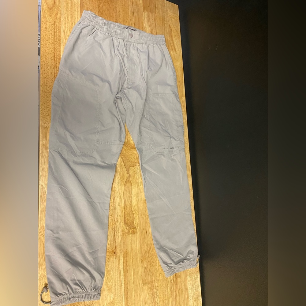 Men’s Balance Athletica (Vitality) Joggers Grey size M